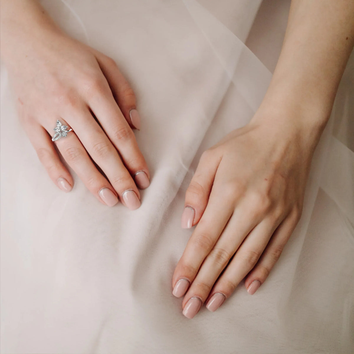 Eden Petal Lab Grown Diamond Ring - Ophiratbf