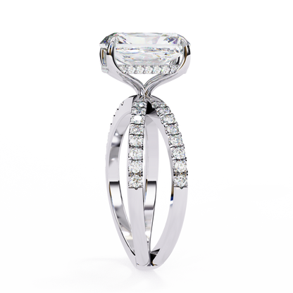 Elysia Lab Grown Diamond Emerald Crisscross Ring