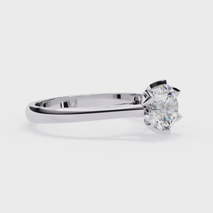 Round lab grown diamond Solitaire